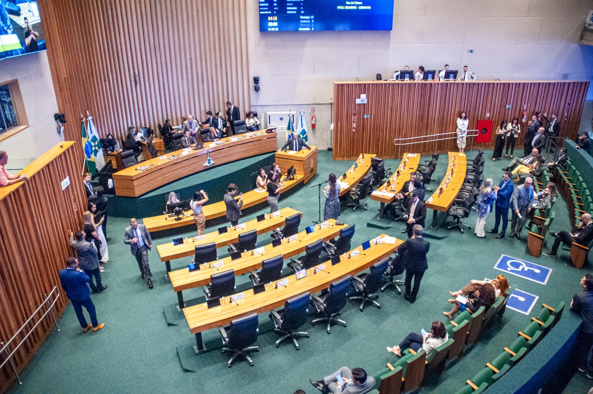 Celina Leão lidera pesquisas eleitorais no DF