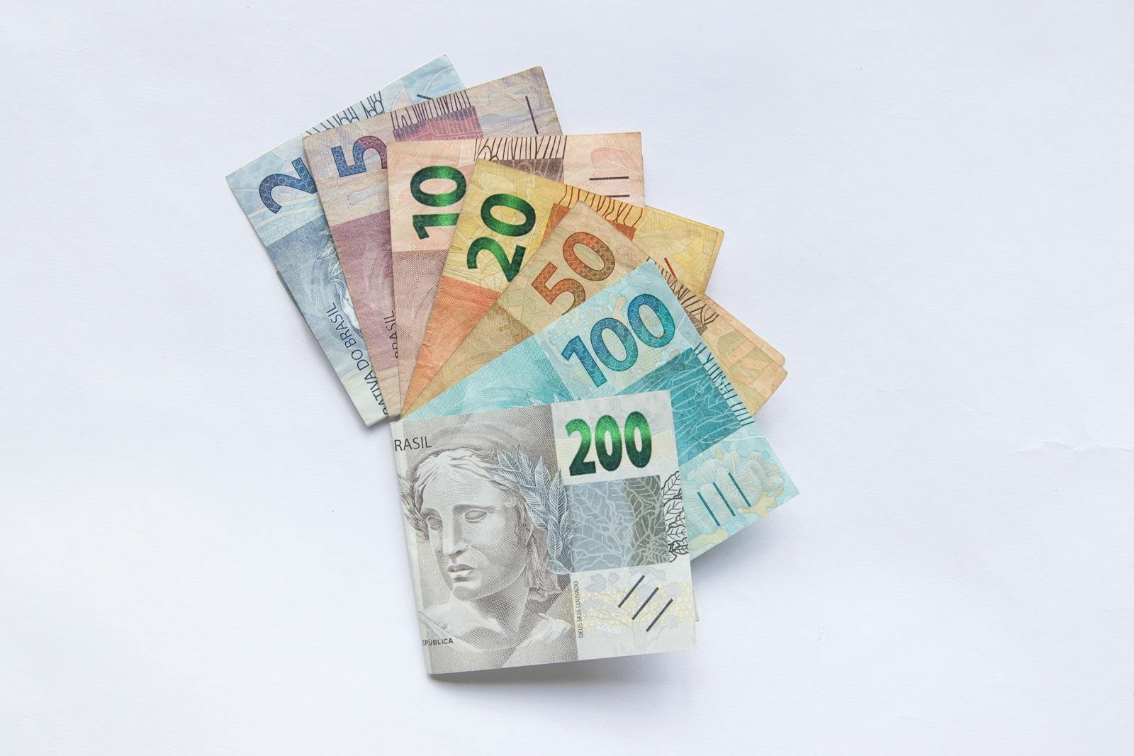 Lotofacil 3676 paga R$ 2 milhoes nesta segunda-feira