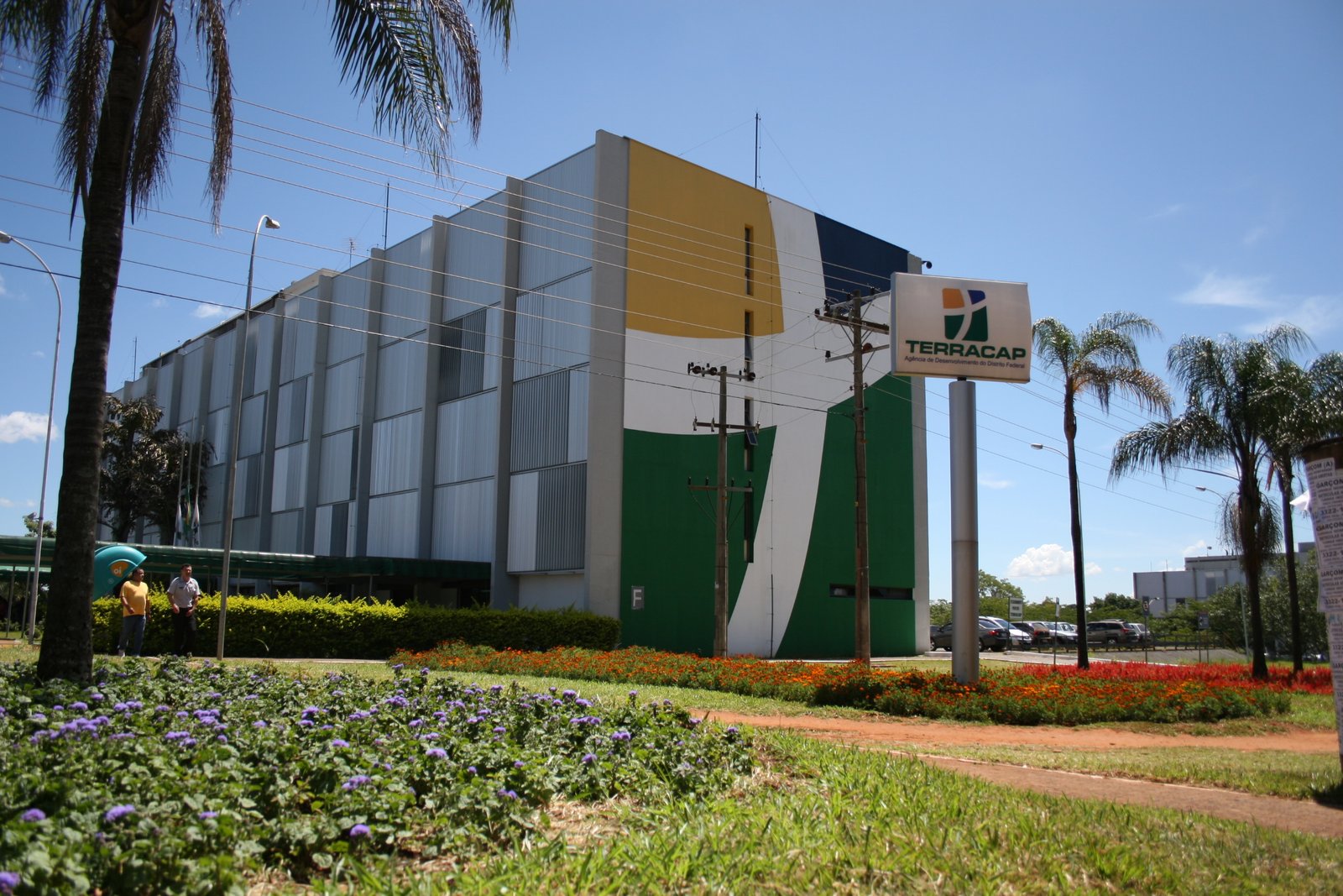 Terracap abre licitação de R$ 1,7 milhão para reforço elétrico em 7 regiões