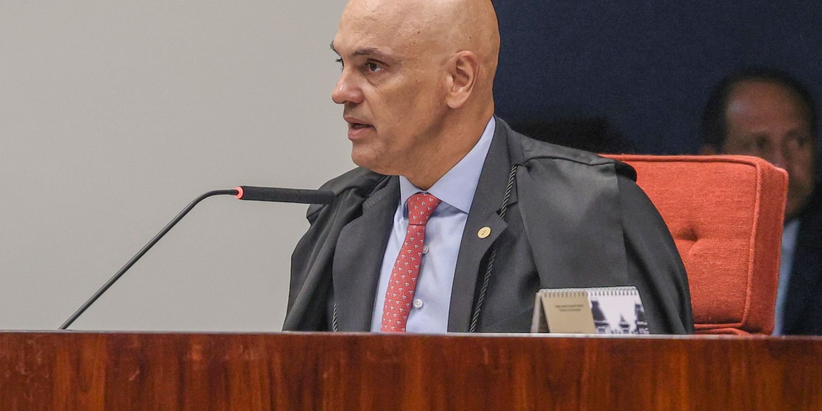 Ministro Alexandre de Moraes durante sessão no plenário do Supremo Tribunal Federal