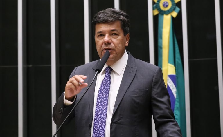 Deputado Mendonça Filho discursa na tribuna do Plenário da Câmara dos Deputados