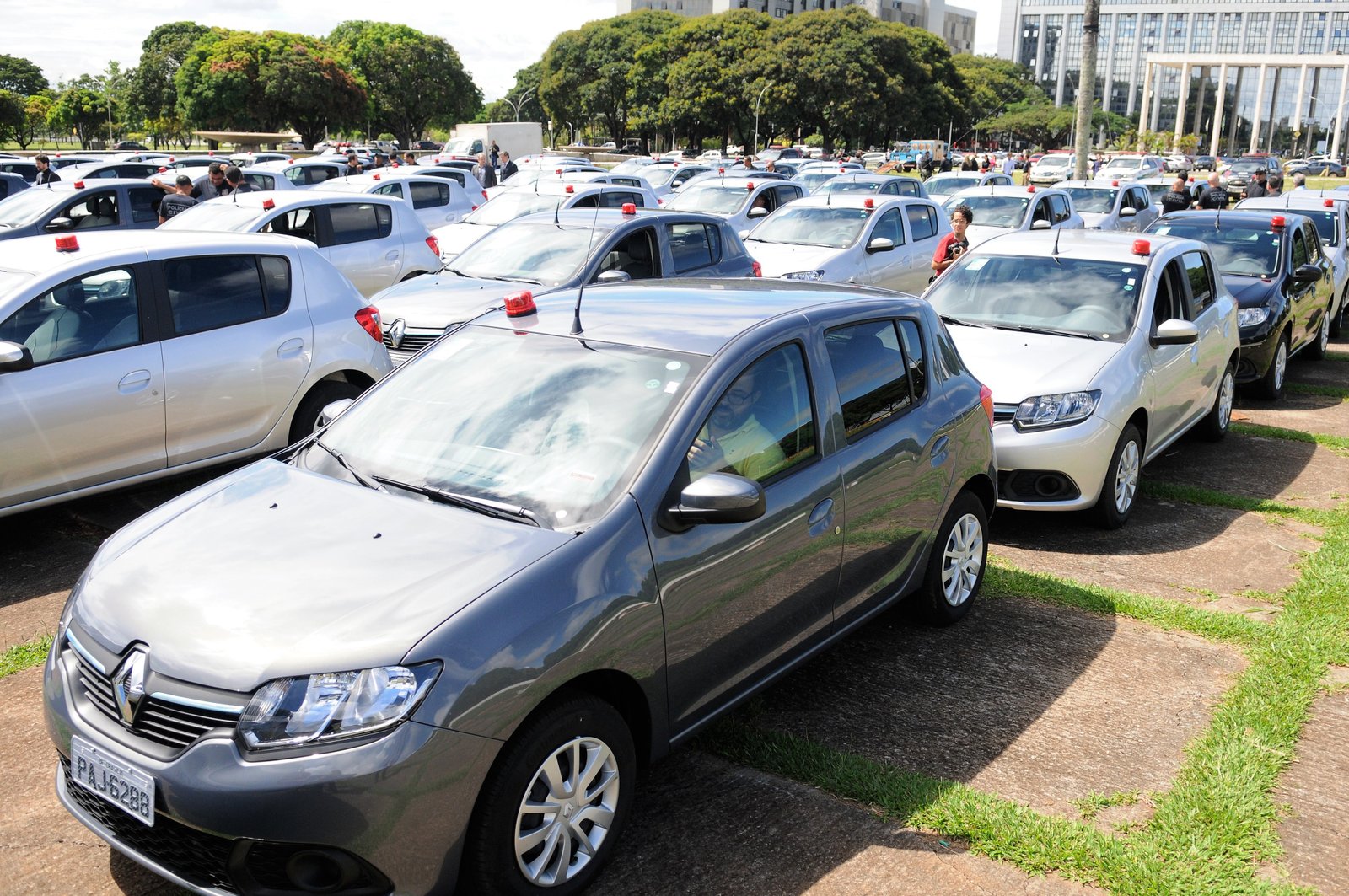 Policial penal denunciado por repassar dados a criminosos