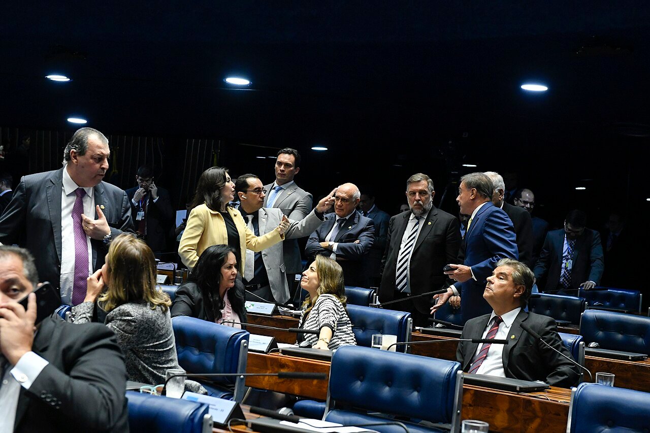 Senadores no plenario do Senado Federal durante sessao deliberativa