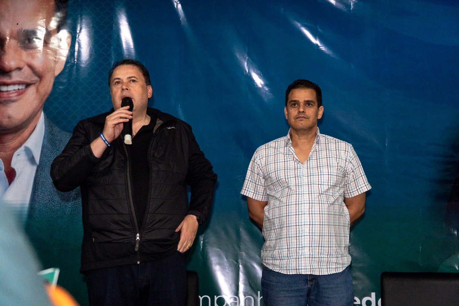 Sardinha e Júlio Cesar durante o encontro com líderes de base no DF