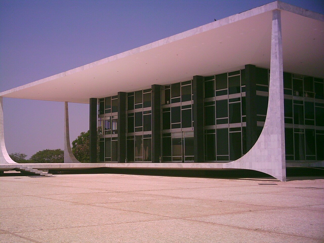 Fachada do edifício-sede do Supremo Tribunal Federal, na Praça dos Três Poderes, em Brasília