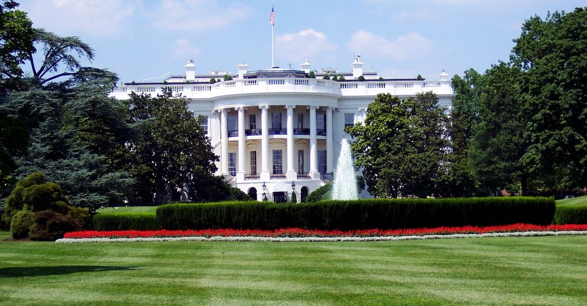 Fachada da Casa Branca, sede da Presidência dos Estados Unidos, em Washington
